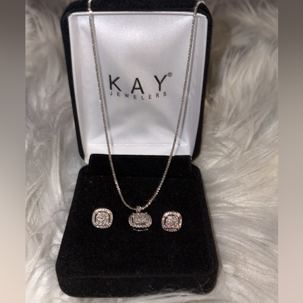 KAY Jewelers Diamonds Halo Gift Set 1 ct 10K White Gold